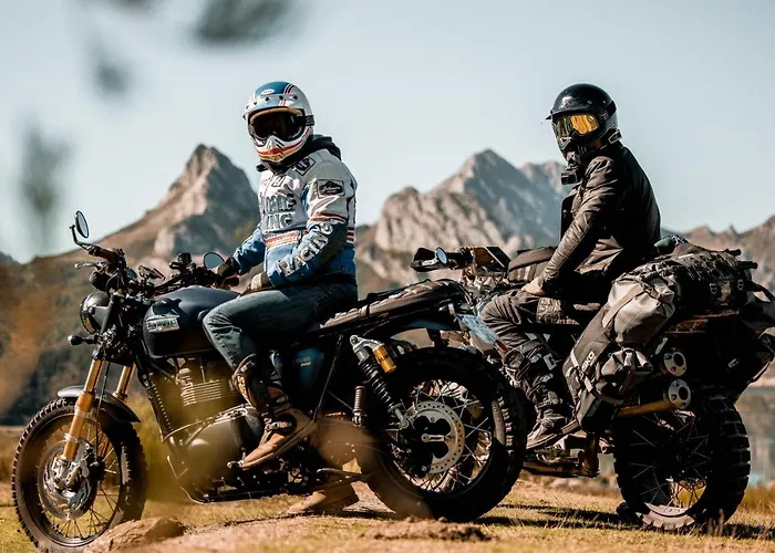 La Costurera Nyaraló *